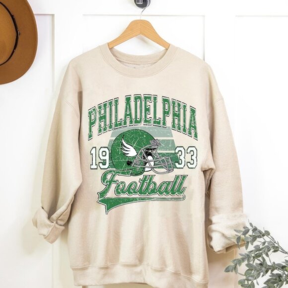 Gildan Tops - Philadelphia Football Sweatshirt, Vintage Style Philadelphia Eagles Crewneck Fan